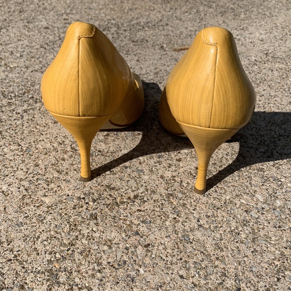 BCBG Open-toes Heels sz 9 - Picture 2 of 6